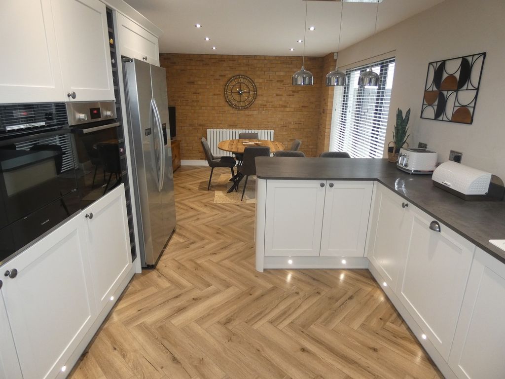 Additional image 4 of 3 bed detached bungalow for saleDaphne Road, Rhyddings, Neath . SA10