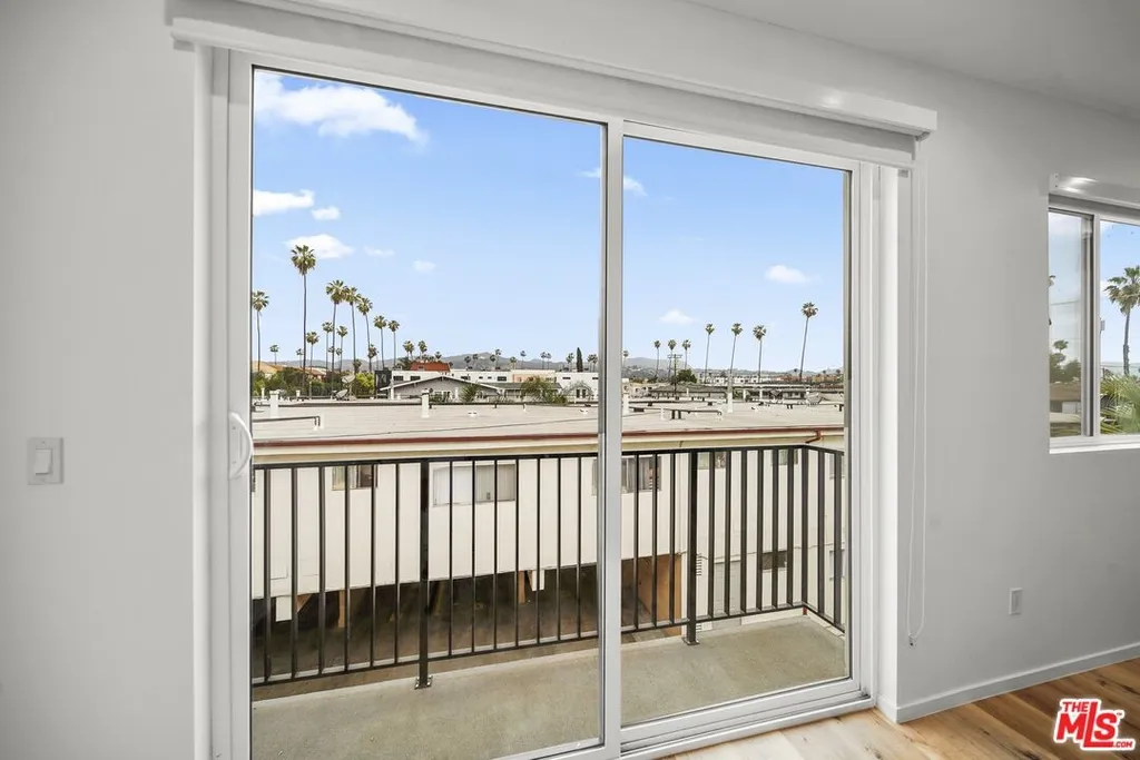 Additional image 11 of 849 N Mariposa Unit 1/2, Los Angeles, CA 90029
