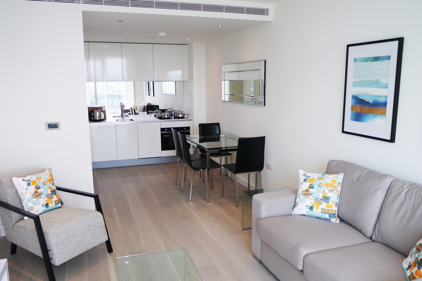 Additional image 2 of 1 Bed Flat, Wandsworth Road, SW8, N1 7GU