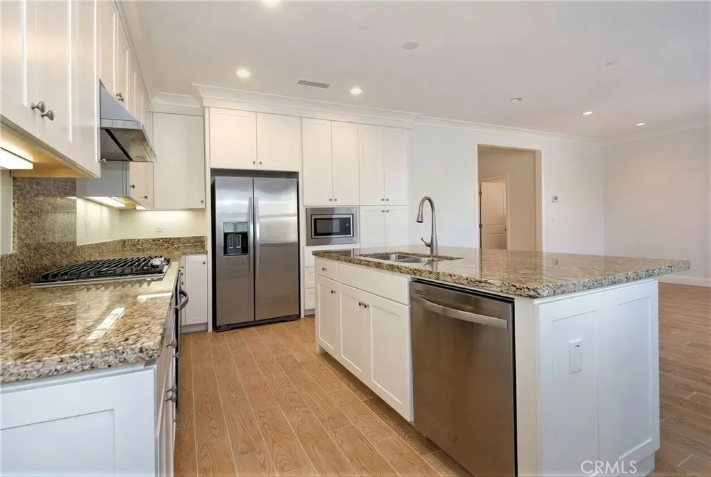 Additional image 33 of 83 Wildvine, Irvine, CA 92620