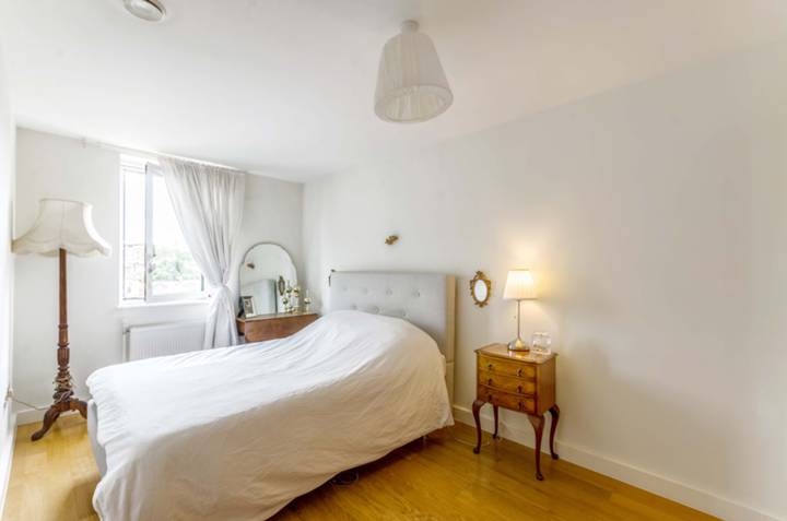 Additional image 4 of 1 Bed Flat, Goswell Road, EC1V, N1 7GU