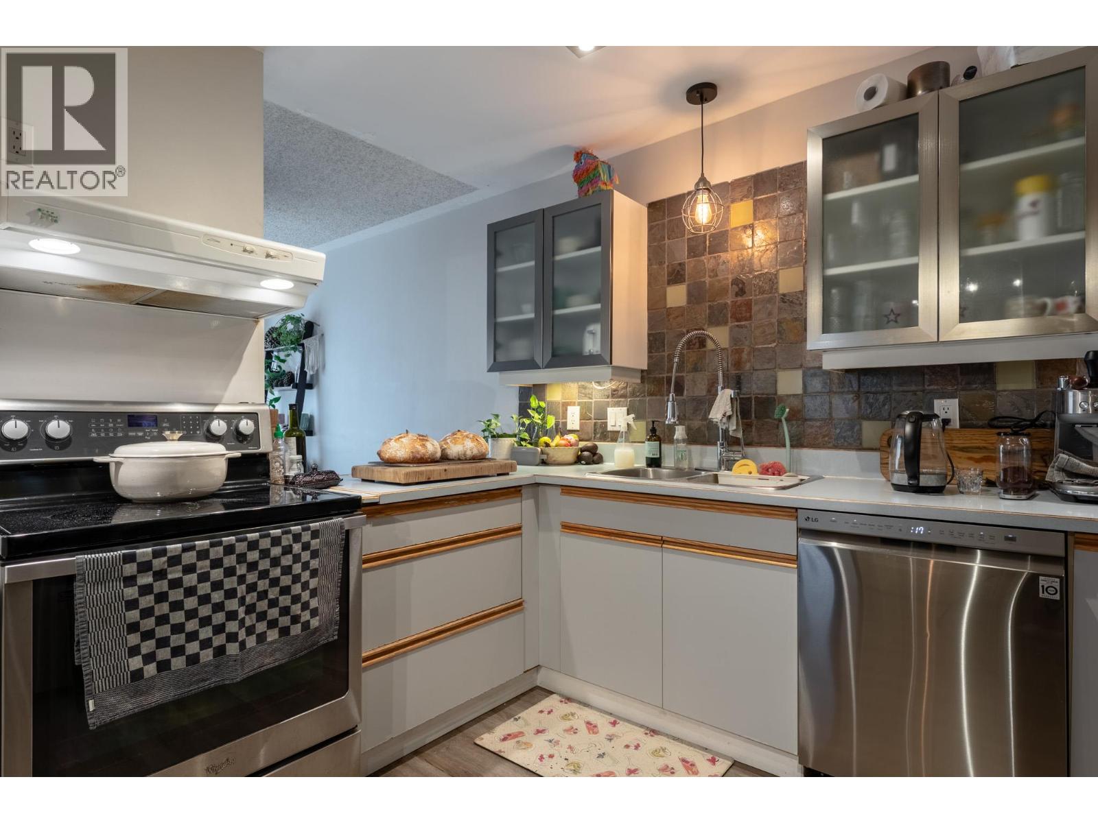 Additional image 4 of 305-1685 Ufton Court, Kelowna, BC, V1Y8G7