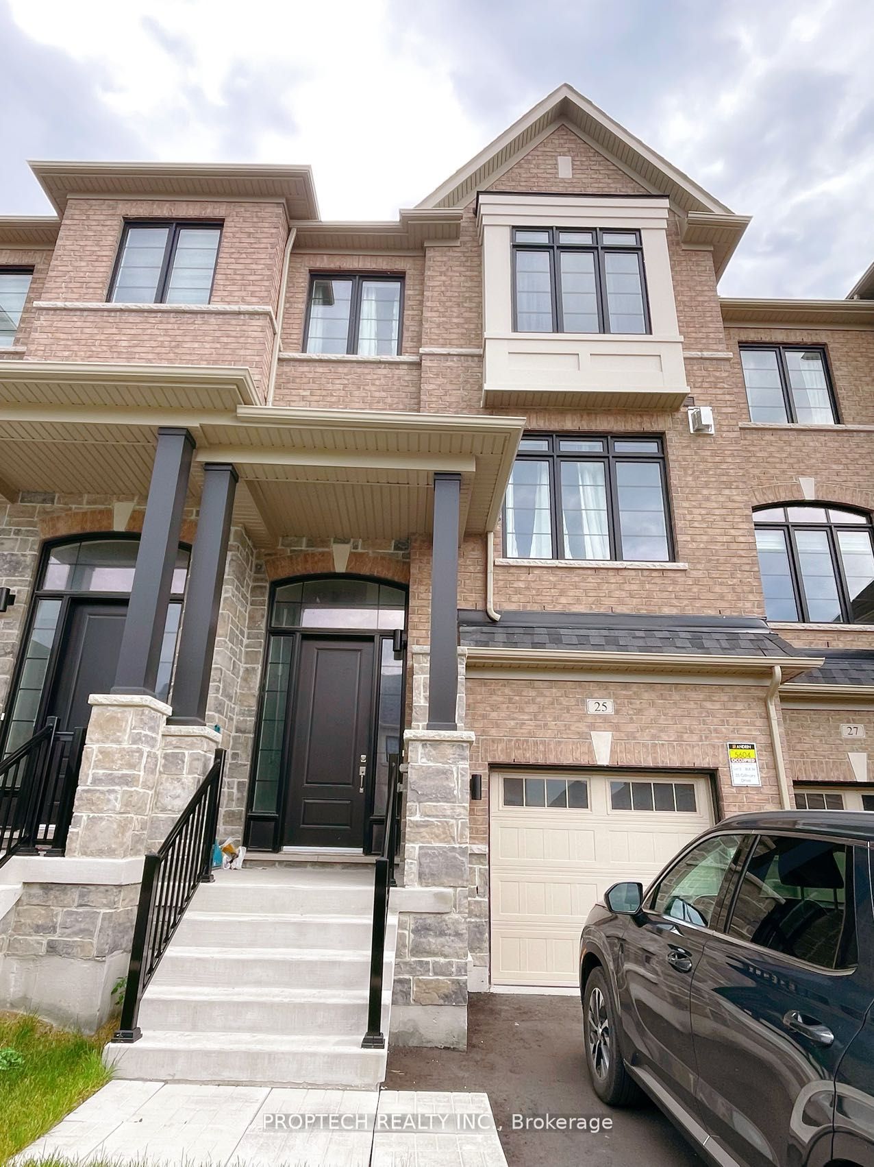 25 Gillivary Drive, Whitby, ON, L1P 0C9