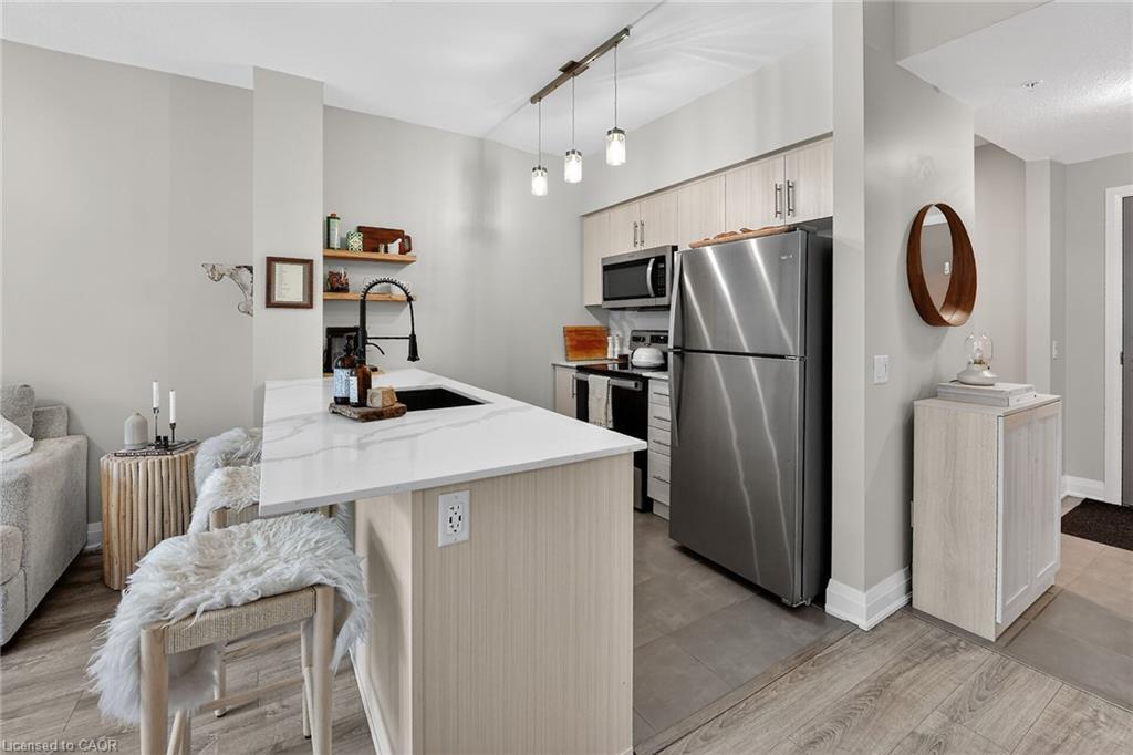 Additional image 4 of 309-16 Concord Place, Grimsby, ON, L3M 0J1