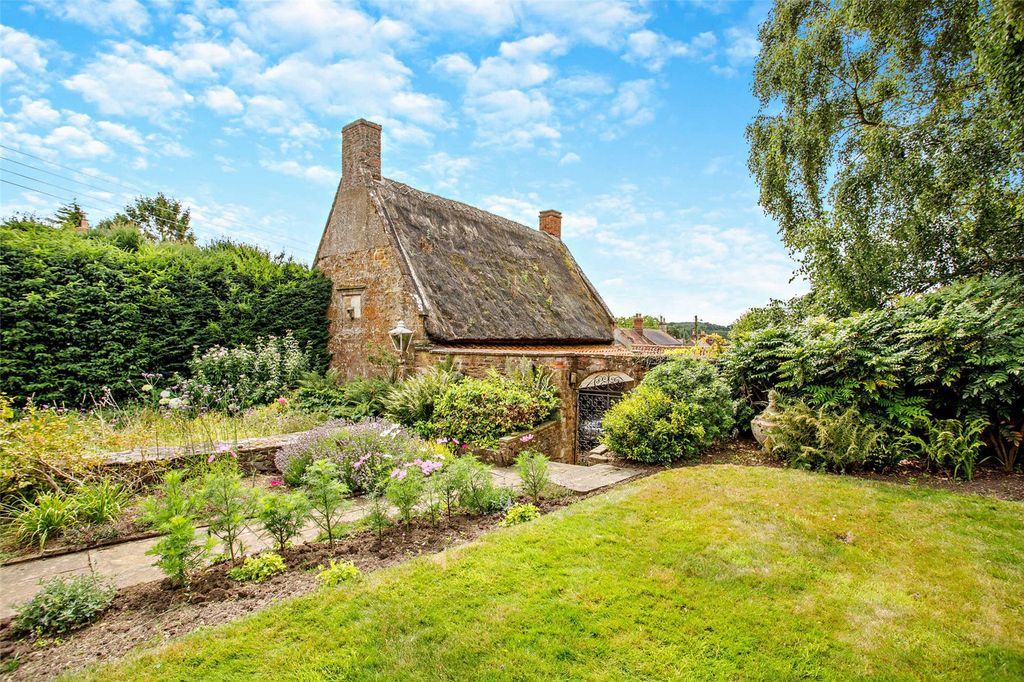 Additional image 20 of 6 bed detached house for saleHigh Street, Braunston, Oakham, Rutland LE15