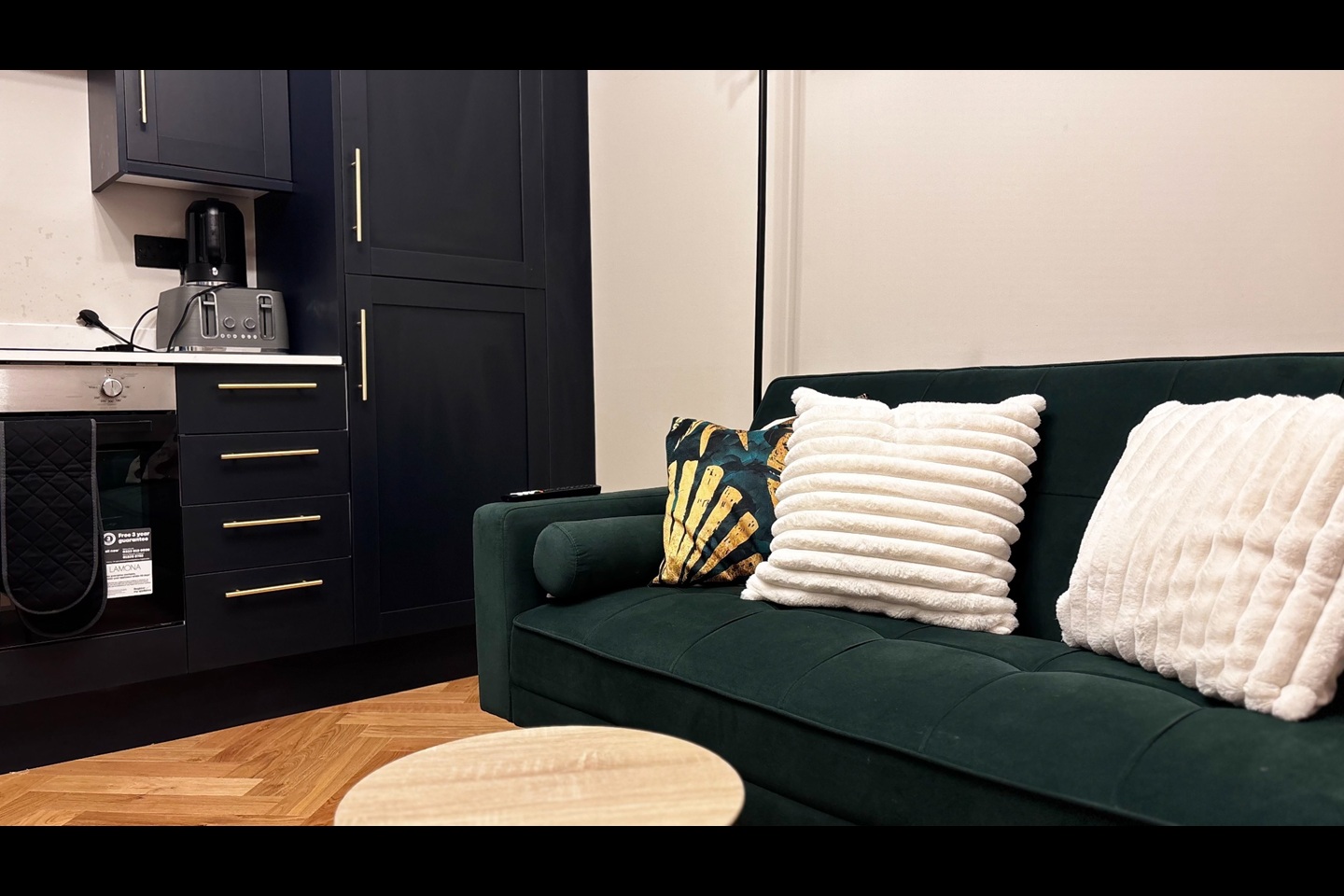 Additional image 2 of 1 Bed Flat, Cambridge Court, W2, N1 7GU