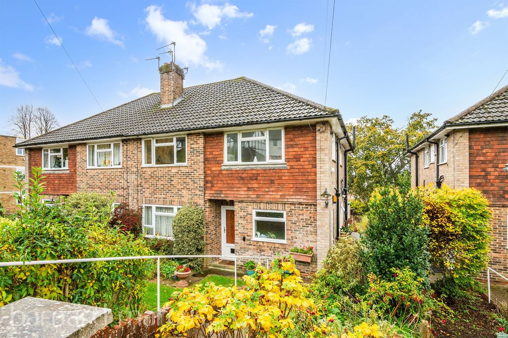 Additional image 4 of 2 bed maisonette for saleSouth Terrace, Dorking RH4