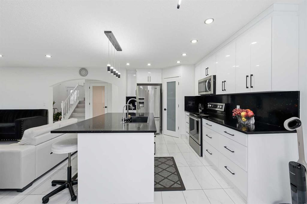 Additional image 6 of 53 Martha's Place NE, Calgary, AB, T3J4P4