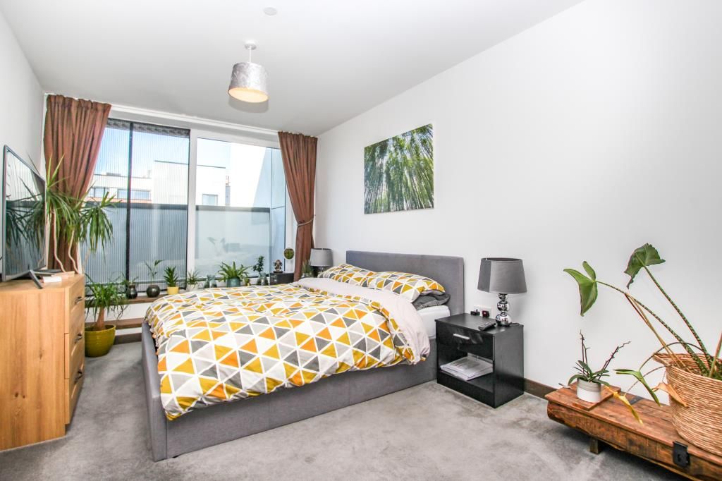Additional image 10 of 3 bed flat for saleStunning Rivervside Apartment - Fletton Quays, Peterborough PE2