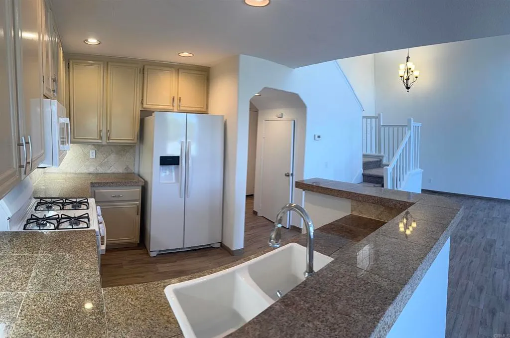 Additional image 9 of 4665 Los Alamos Way Unit C, Oceanside, CA 92057