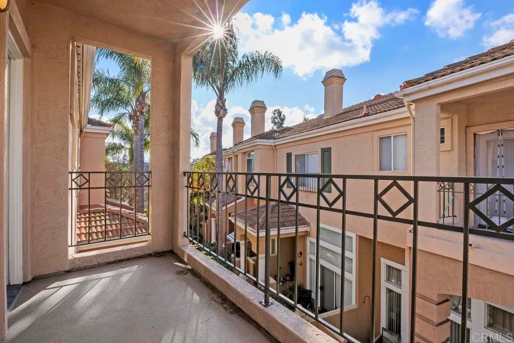 Additional image 22 of 7122 Calabria Court Unit E, San Diego, CA 92122