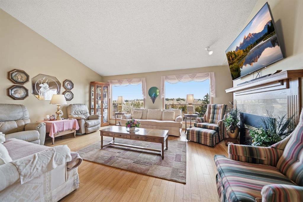 Additional image 6 of 44 Edgeland Close NW, Calgary, AB, T3A 3B1