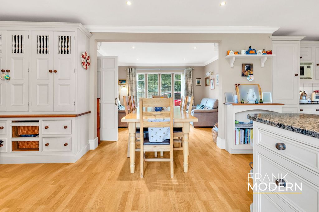 Additional image 21 of 5 bed semi-detached house for saleAbbey Place, Thorney PE6