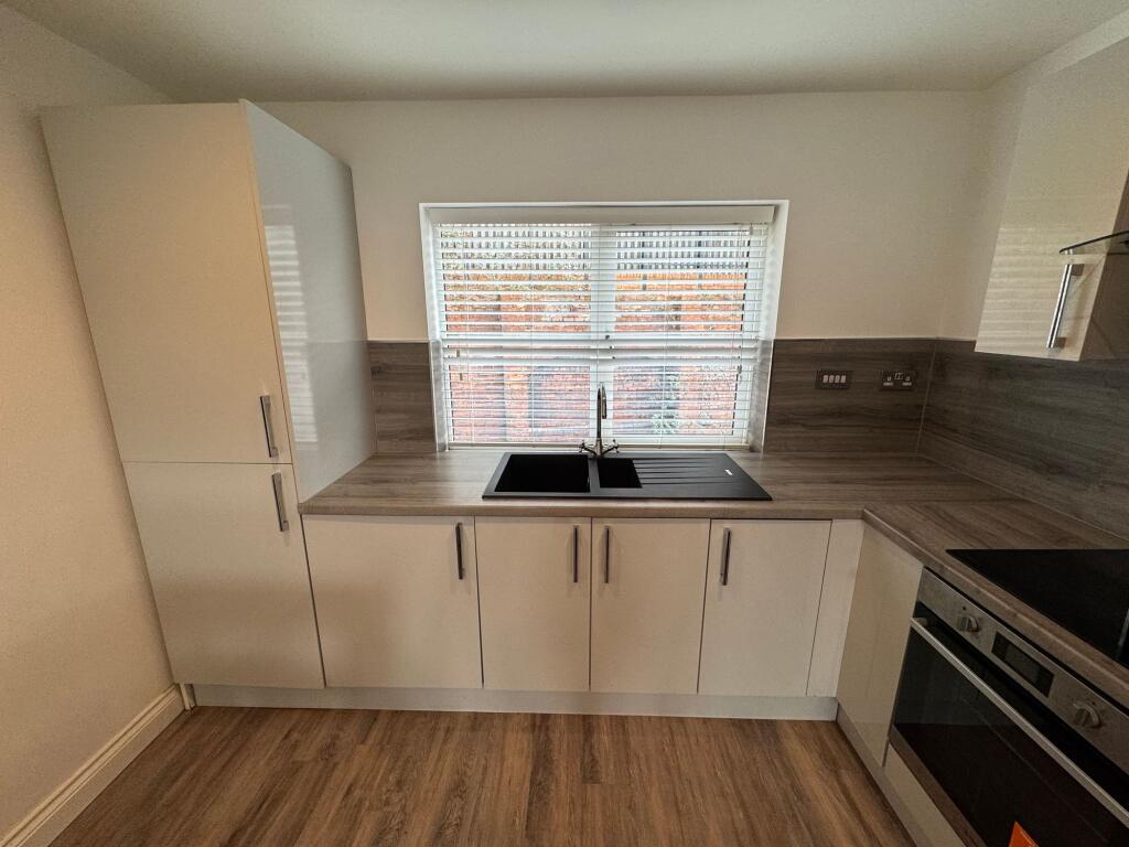 Additional image 7 of Mint Drive, Hockley, B18