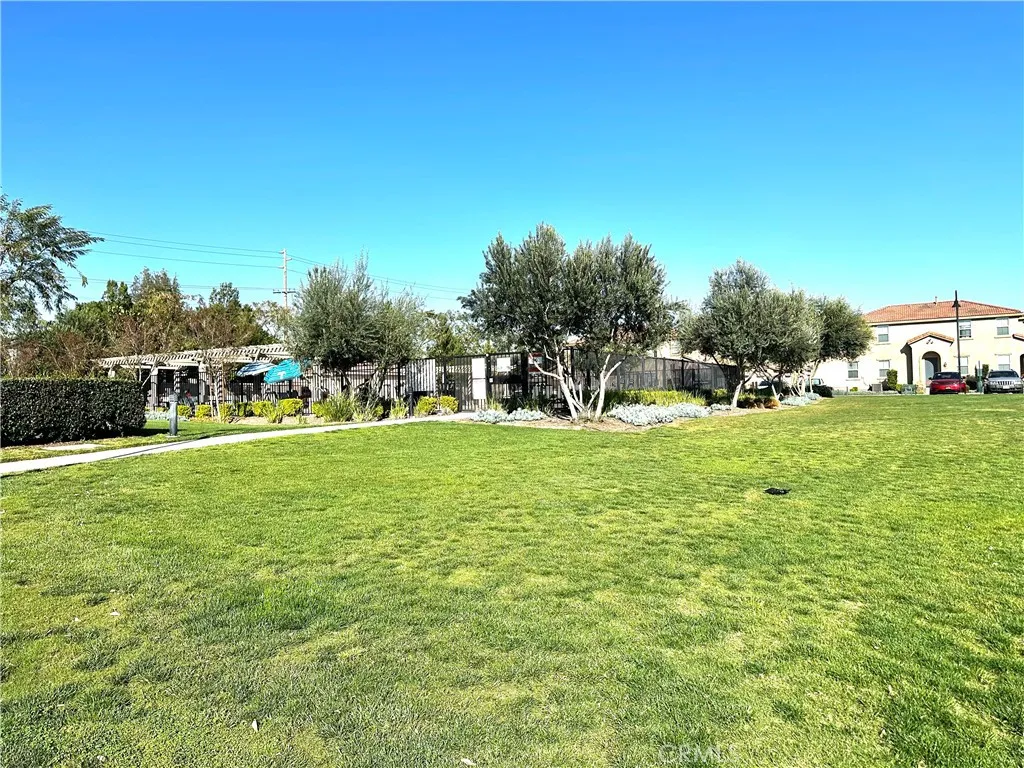 2119 Lavender Ln, Colton, CA 92324