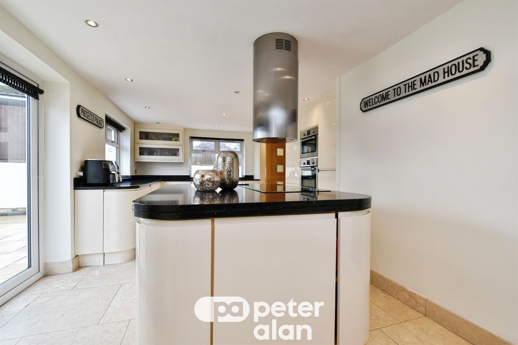Additional image 53 of 6 bed detached house for salePentwyn Road, Treharris CF46