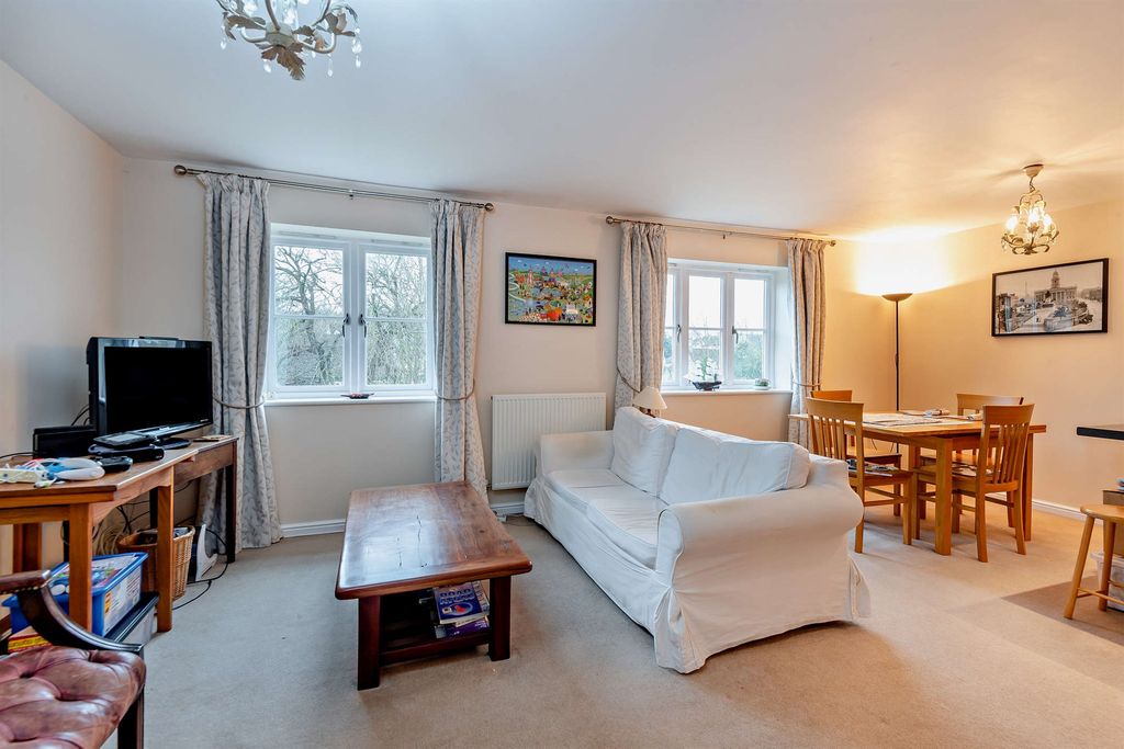 Additional image 2 of 2 bed flat for saleRiverside Place, Stamford PE9