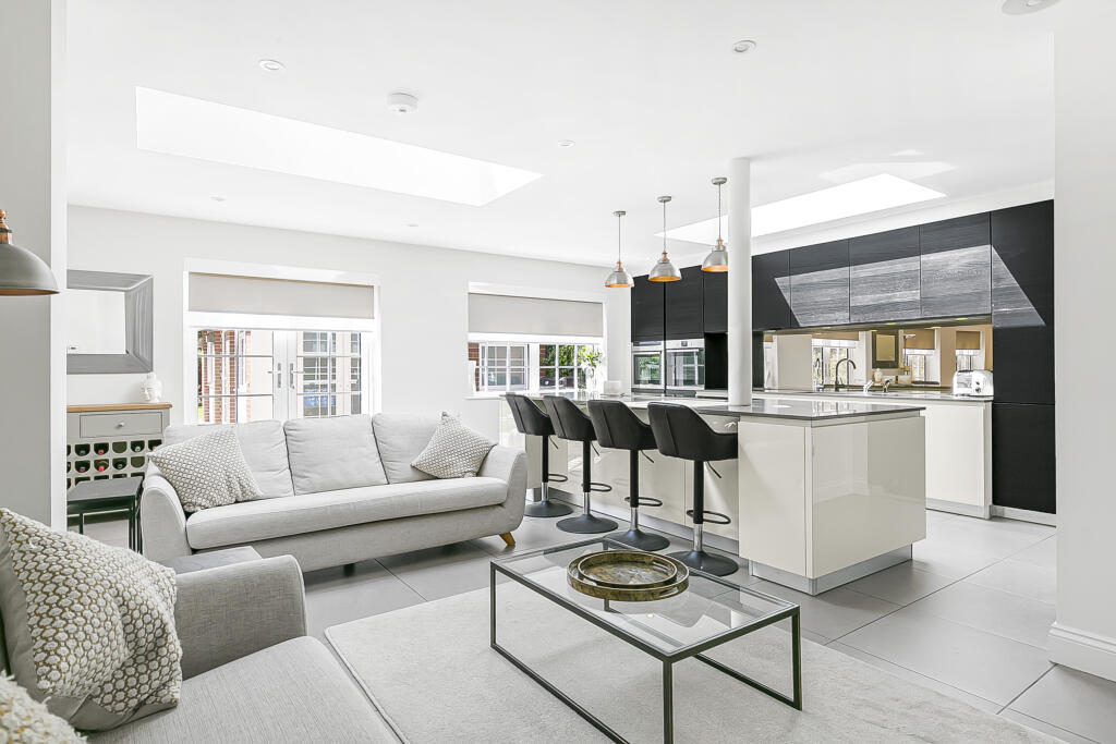 Additional image 3 of Russellcroft Road, Welwyn Garden City, Hertfordshire, AL8