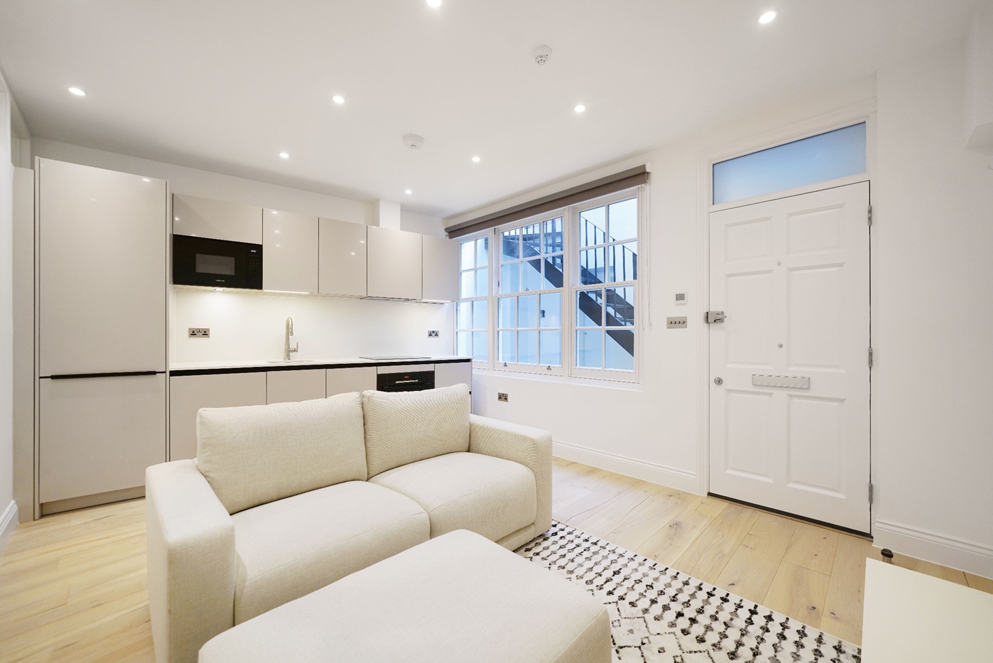 Additional image 2 of 1 Bed Flat, Crawford Place, W1H, N1 7GU