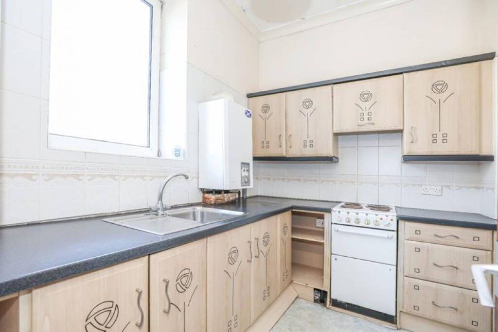 3 bed flat for saleProperty Portfolio, North Lanarkshire ML6 photo 3