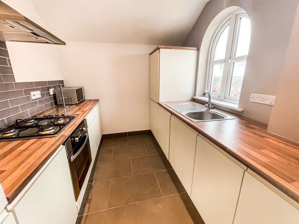 2 bed flat for saleLimetree Manor, Lisburn BT28 photo 5