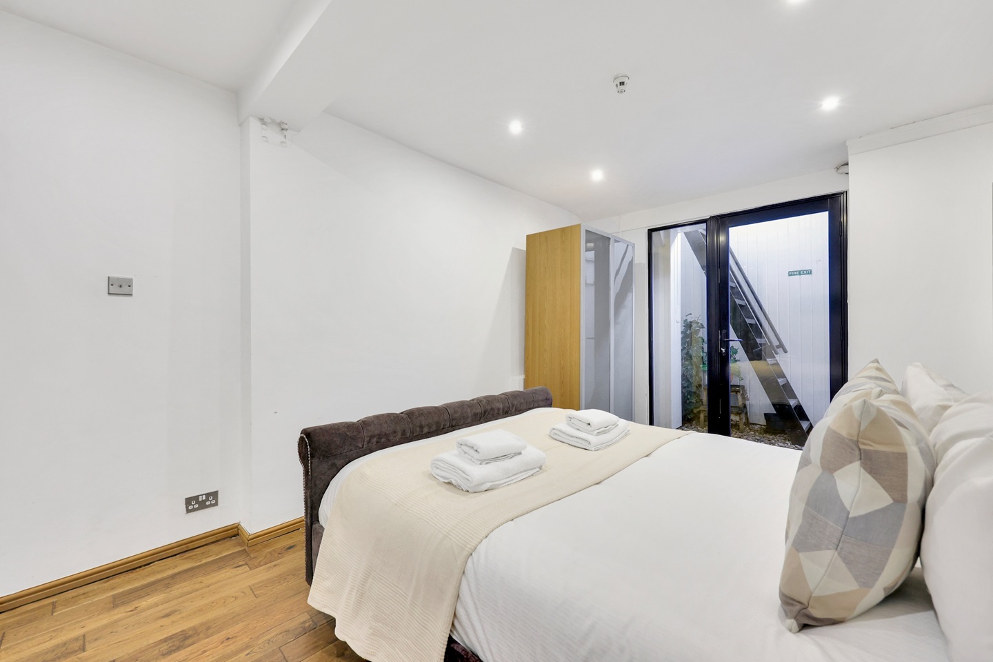 Additional image 18 of 2 Bed Flat, Fullwood's Mews, N1, N1 7GU