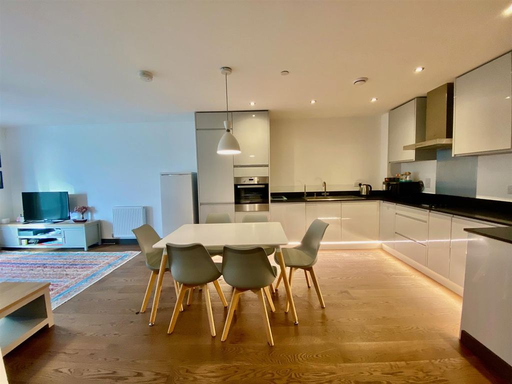 Additional image 4 of 2 bed flat for saleEast Station Road, Fletton Quays, Peterborough PE2