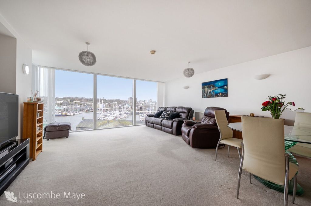 2 bed flat for saleSutton Harbour, Plymouth, Devon PL4 photo 5