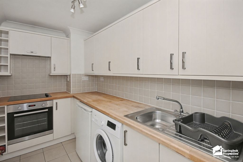 Additional image 4 of 2 bed flat for saleRutland Gables, Tinwell Road, Stamford, Lincolnshire PE9