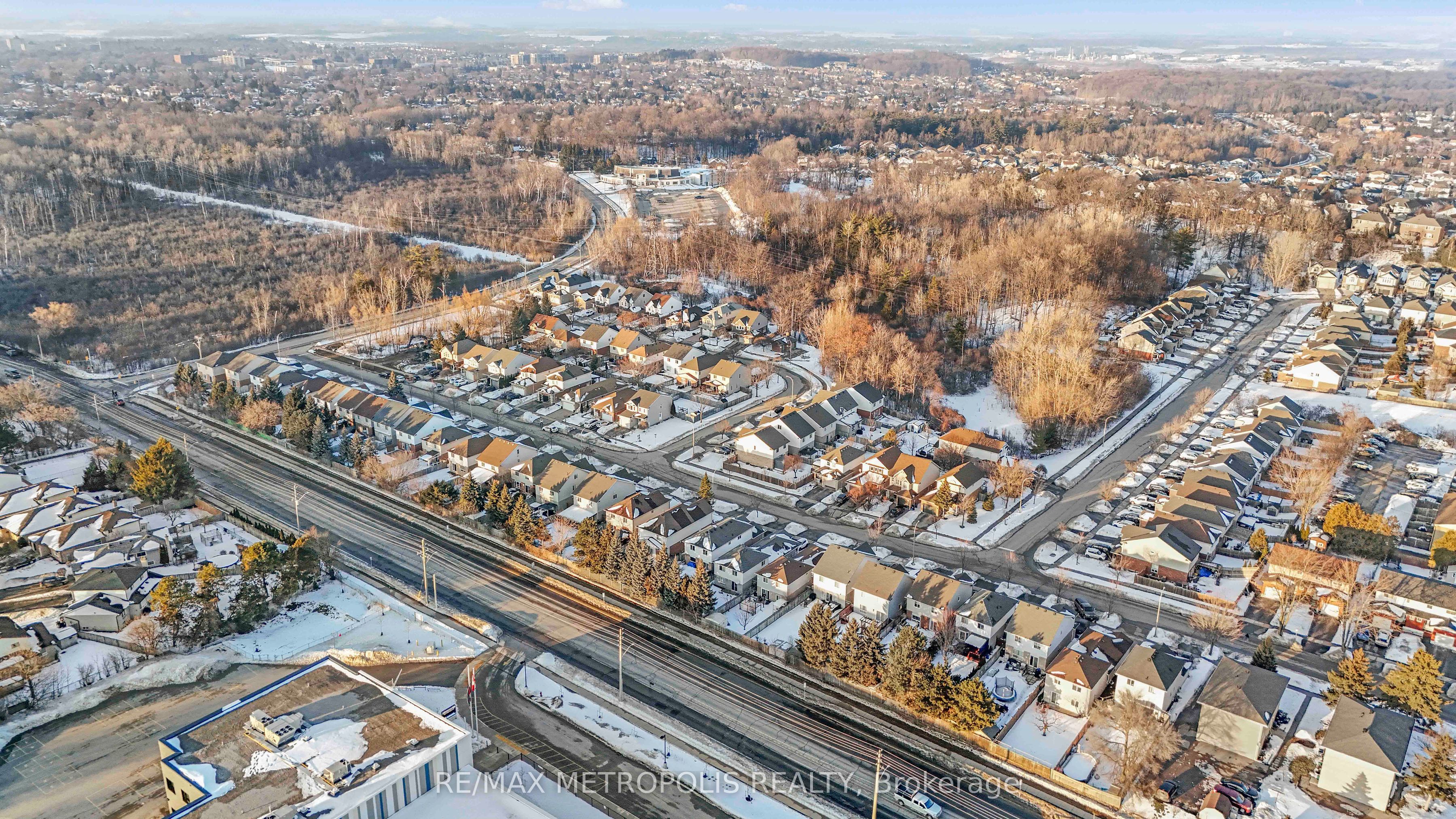 Additional image 4 of 135 Veronica Drive, Kitchener, ON, N2A 4E6