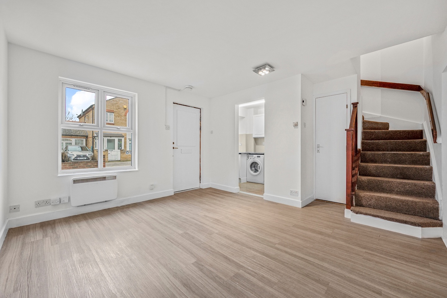 Additional image 2 of 2 Bed Semi-Detached House, Chaucer Drive, SE1, N1 7GU
