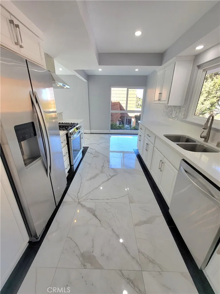 Additional image 27 of 17148 Escalon Dr, Encino, CA 91436