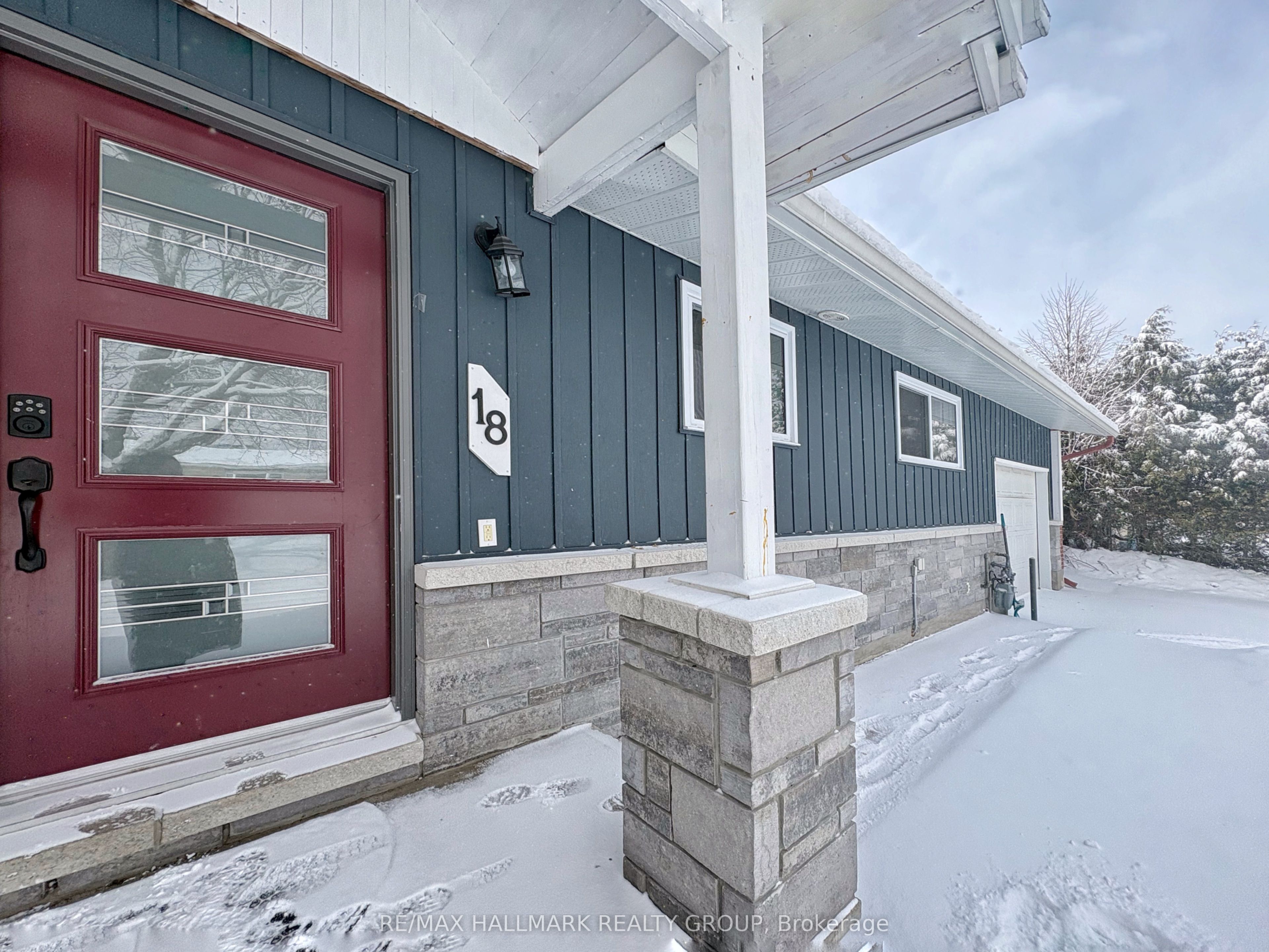 Additional image 2 of 18 Forest Park Avenue, Ottawa, ON, K2E 5A1