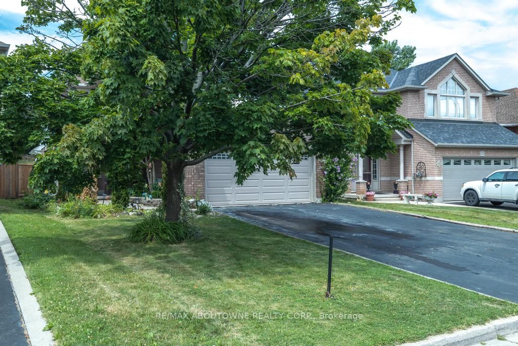 14 Sable Drive, Hamilton, ON, L9K 1K9