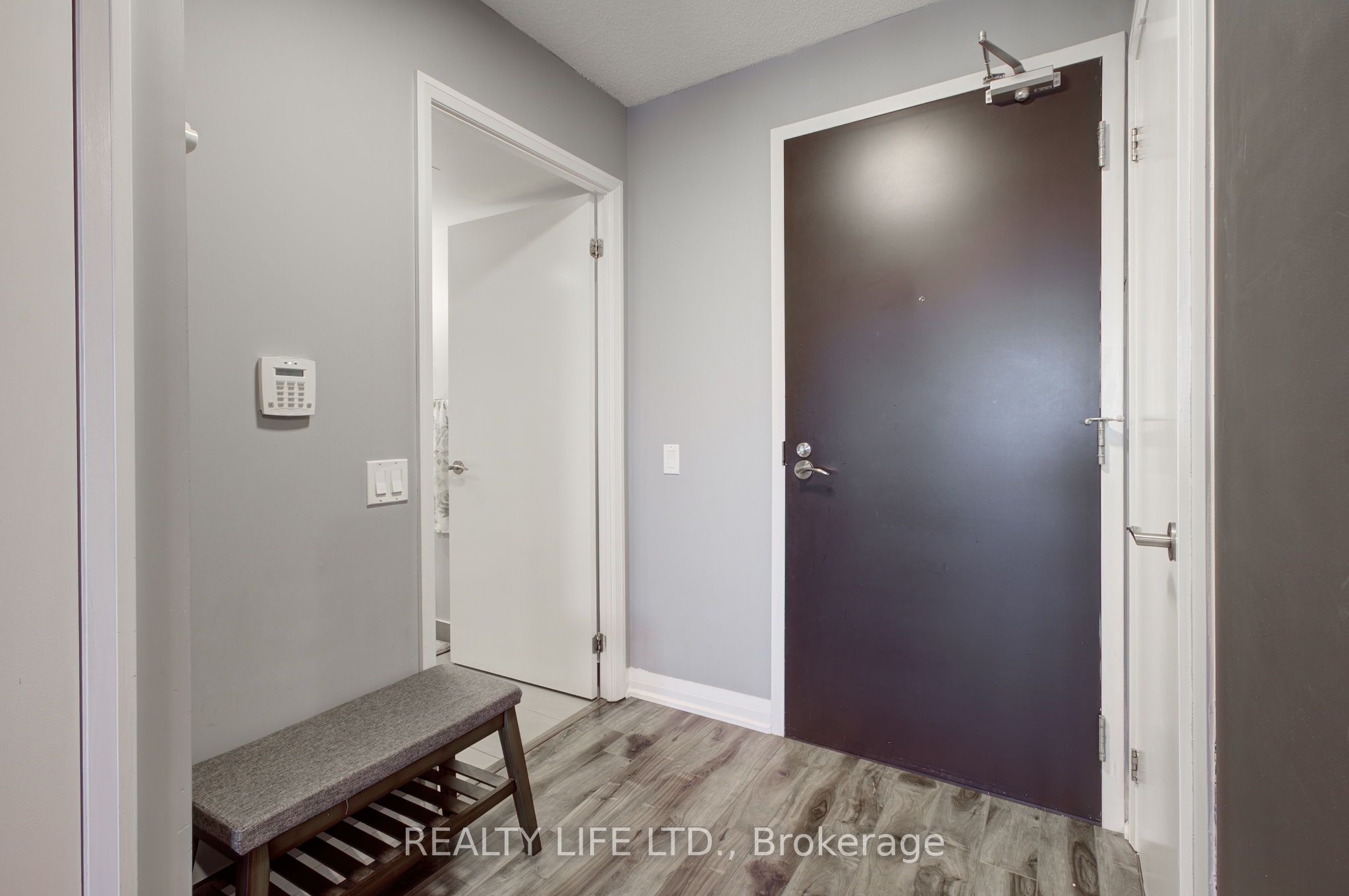 Additional image 5 of 1003-5 Valhalla Inn Road, Toronto, ON, M9B 0B1
