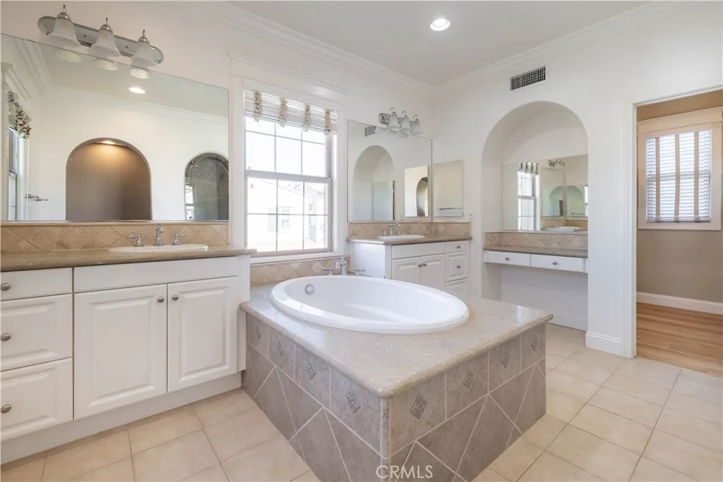 Additional image 83 of 39 Conservancy, Irvine, CA 92618