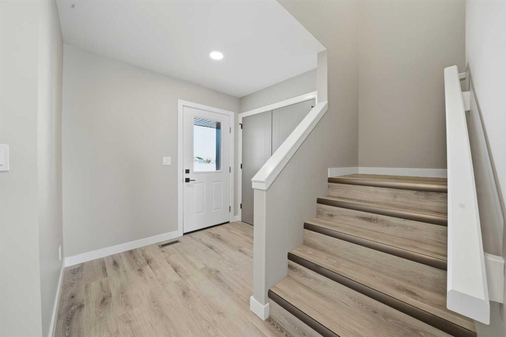 Additional image 6 of 125 Hampton Crescent, Sylvan Lake, AB, T4S 1S8