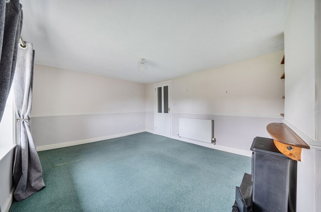 Additional image 3 of 2 bed flat for saleLlanidloes Road, Newtown, Powys SY16