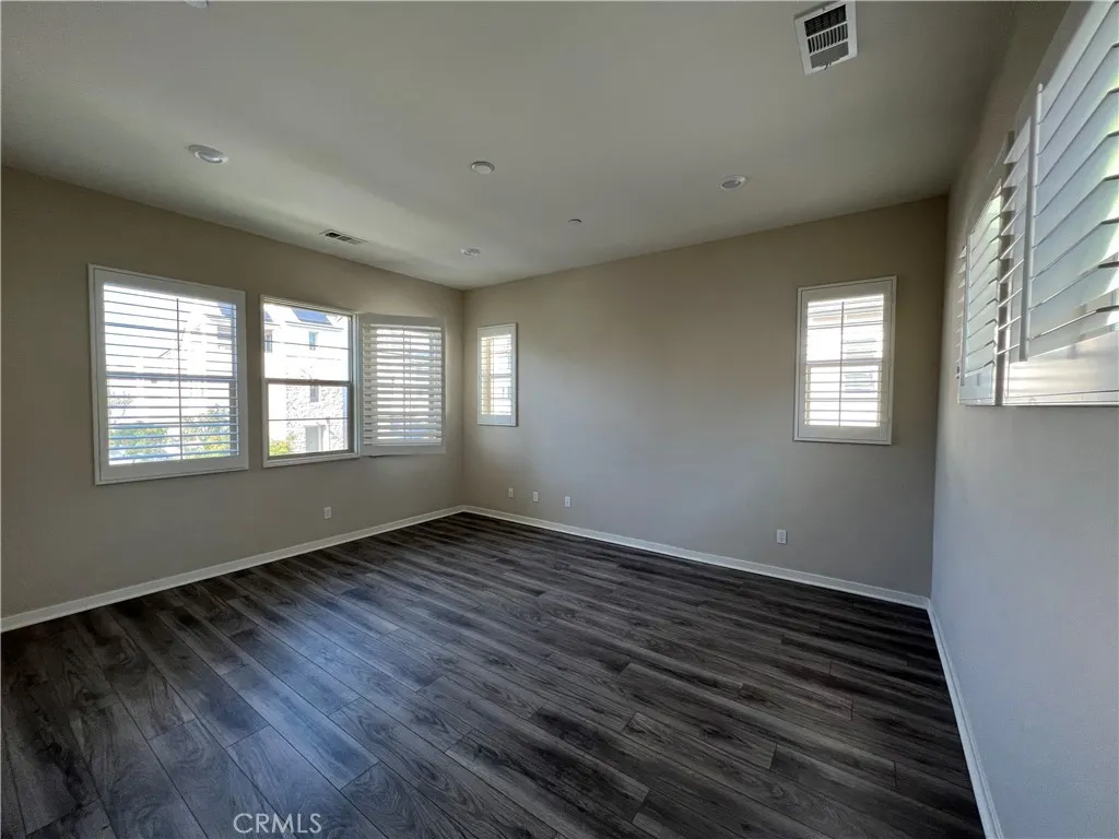 Additional image 55 of 110 Sculpture, Irvine, CA 92618