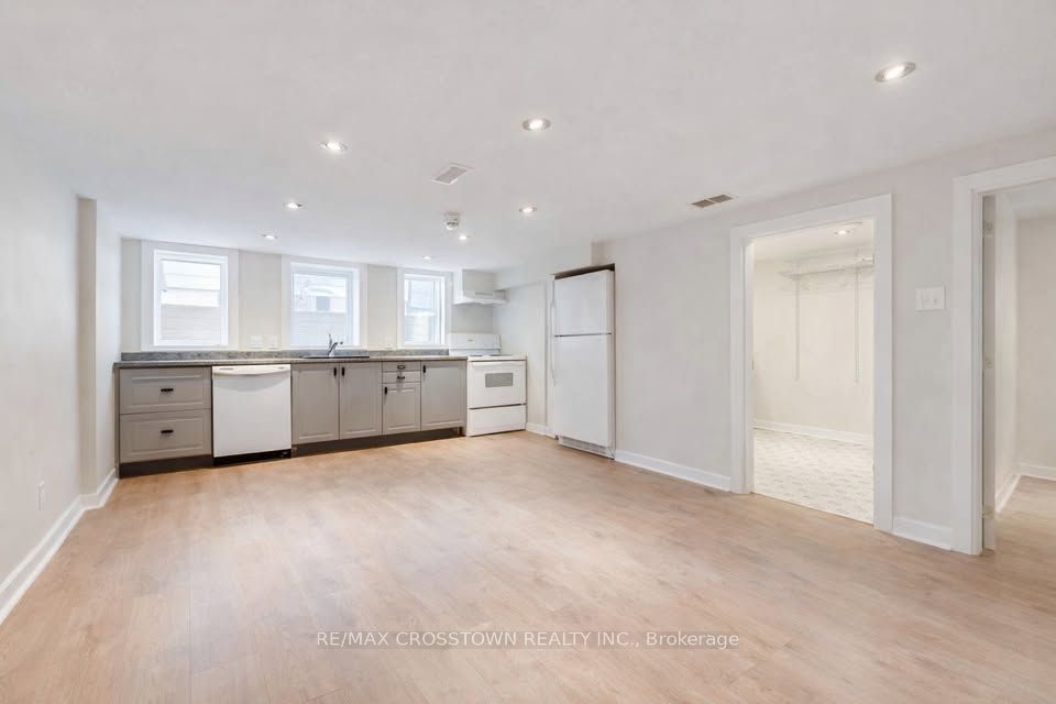 Additional image 4 of 120 Dundonald Street, Barrie, ON, L4M 3T6