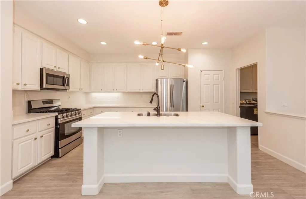 Additional image 8 of 12 Three Rivers, Irvine, CA 92602