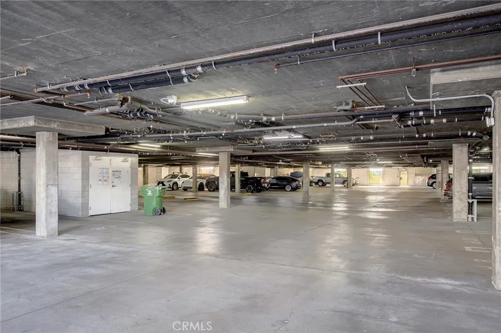 Additional image 32 of 6938 Laurel Canyon Blvd Unit 101, North Hollywood, CA 91605