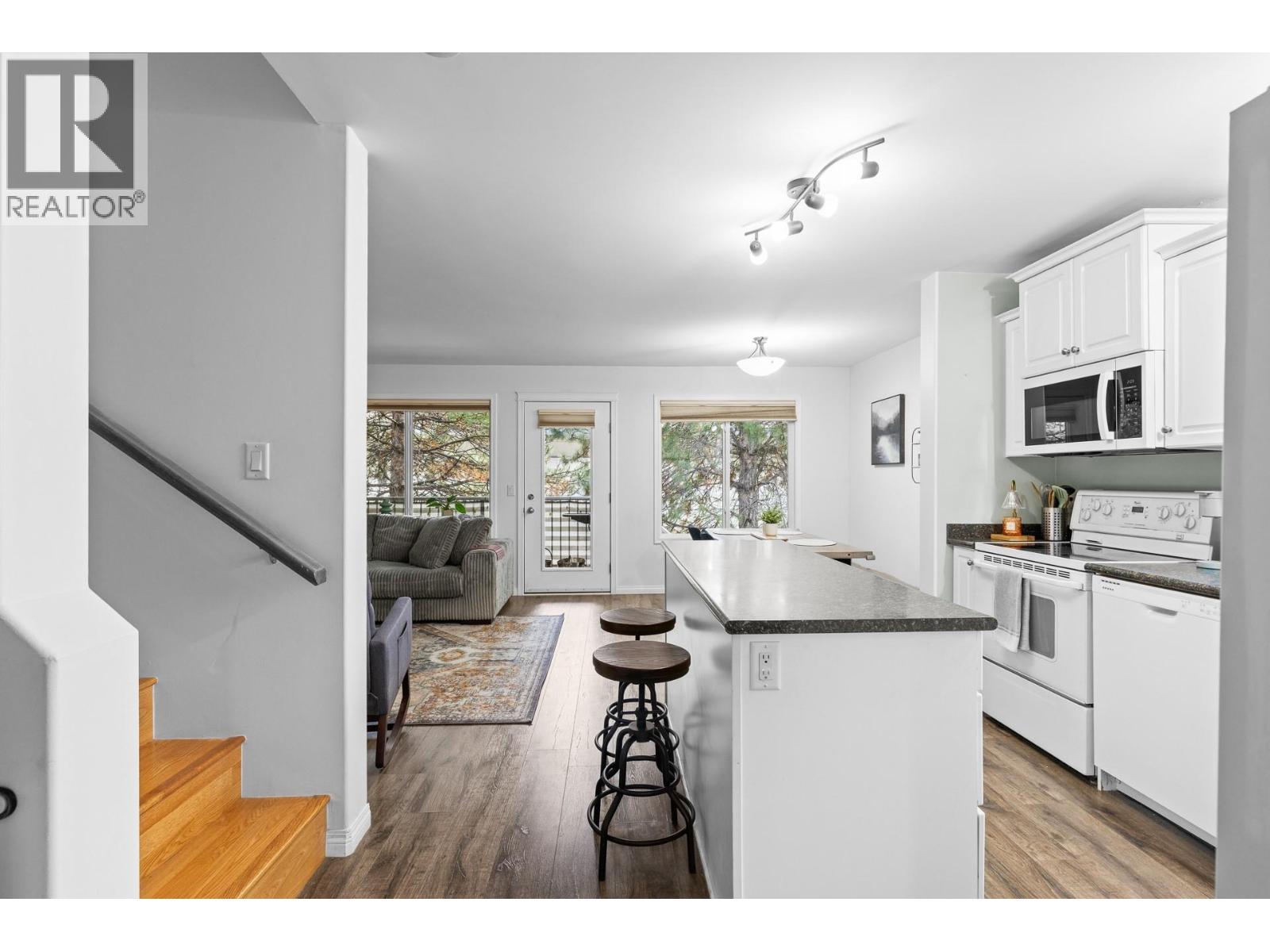 Additional image 4 of 113-5460 Clements Crescent, Peachland, BC, V0H1X5