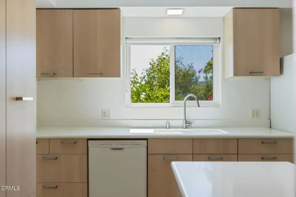 Additional image 14 of 1932 Hilldale Drive, La Canada Flintridge, CA 91011