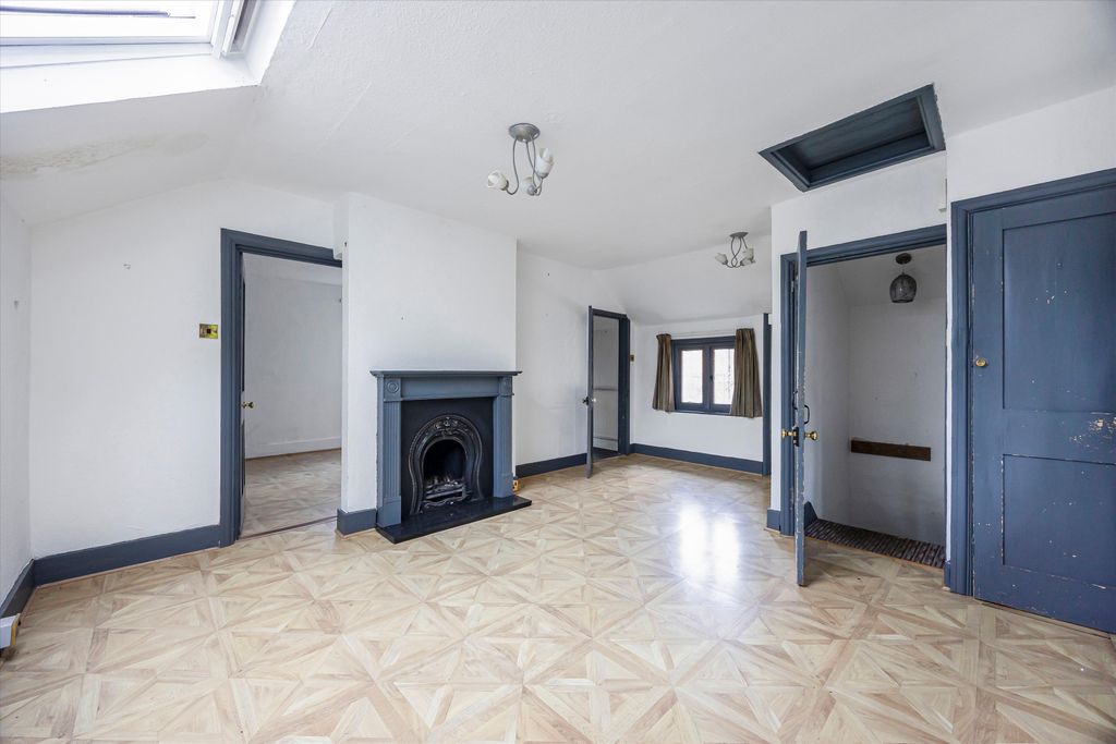 Additional image 26 of 5 bed detached house for saleRemenham Hill, Remenham, Henley-On-Thames, Berkshire RG9