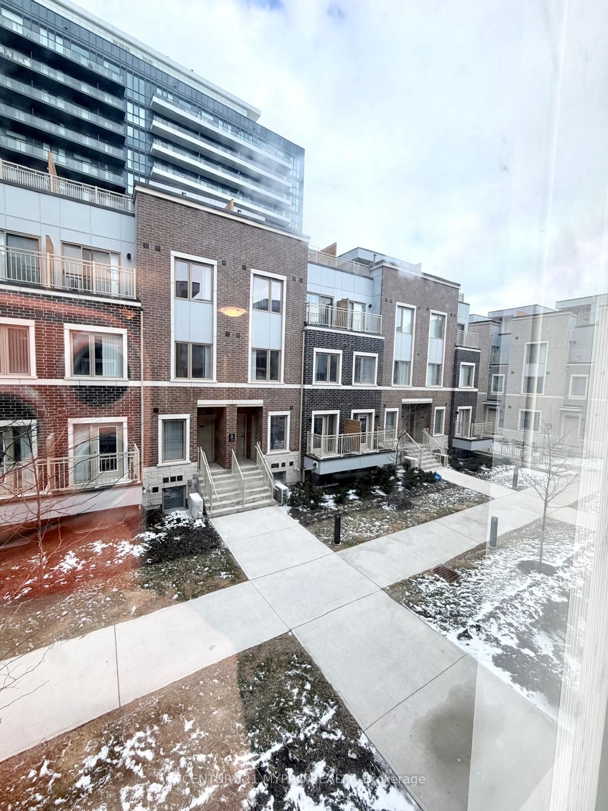 Additional image 3 of 67-31 Honeycrisp Crescent, Vaughan, ON, L4K 0N6