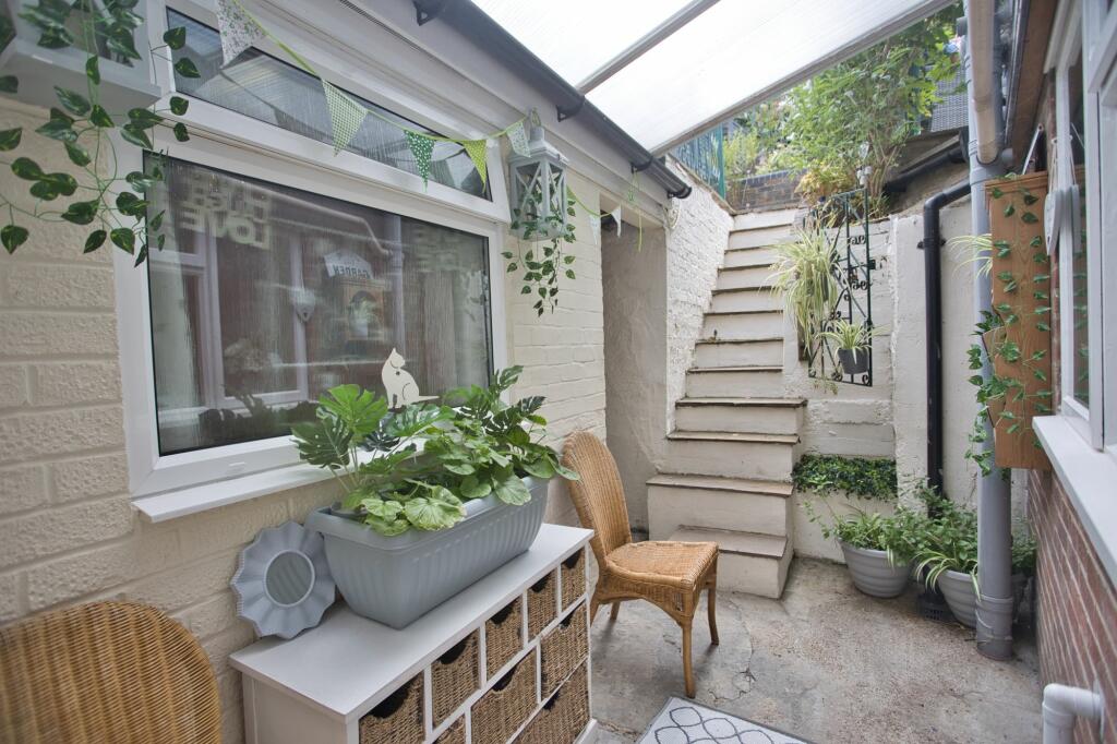 Additional image 12 of High Street, Dover, CT16