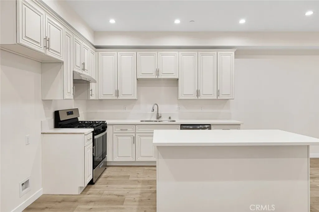 Additional image 6 of 569 E Cypress Avenue, Burbank, CA 91501