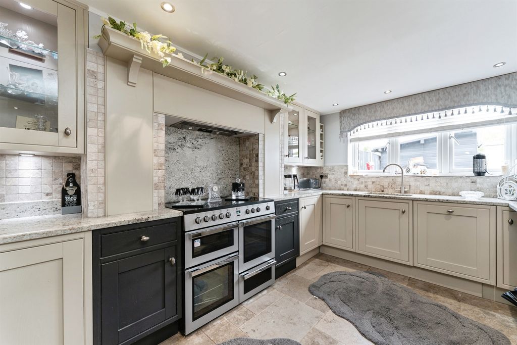 Additional image 3 of 3 bed detached house for salePalmers Road, Peterborough PE1