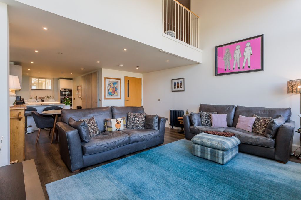 Additional image 3 of 3 bed penthouse for sale4/10 Anchor Mill, Thread Street, Paisley PA1